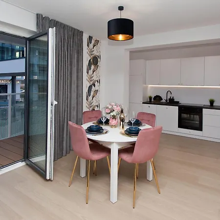 E012 Polanki Aqua 科沃布热格