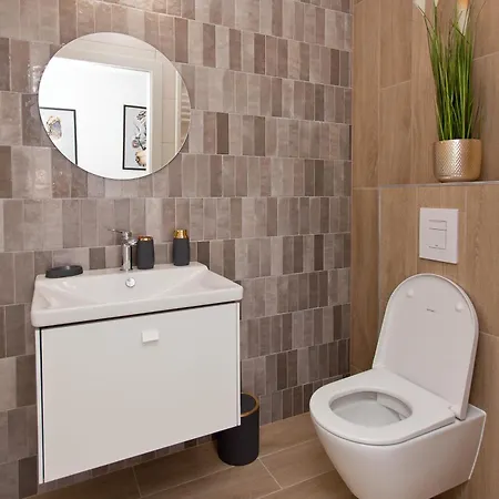 E012 Polanki Aqua 科沃布热格