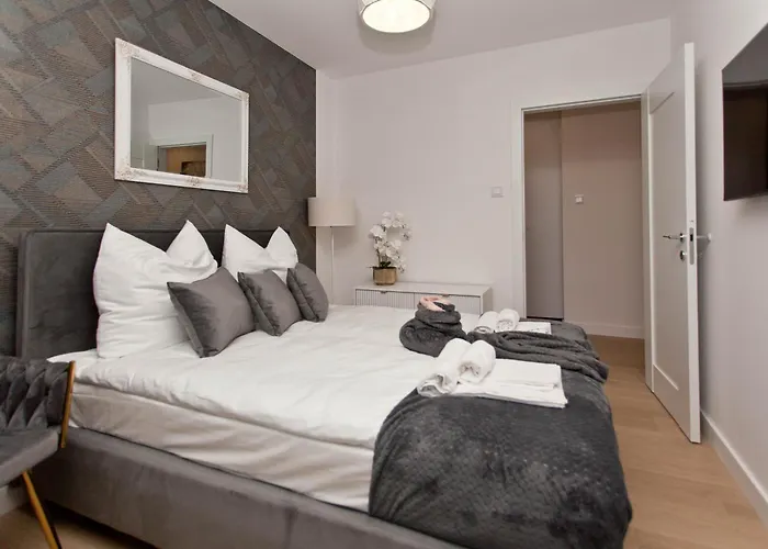 E012 Polanki Aqua * 코워브제크